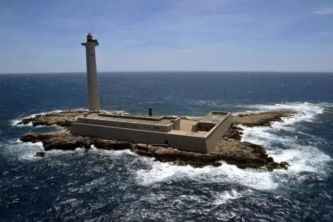 ima-phare-plongee-epave-35443