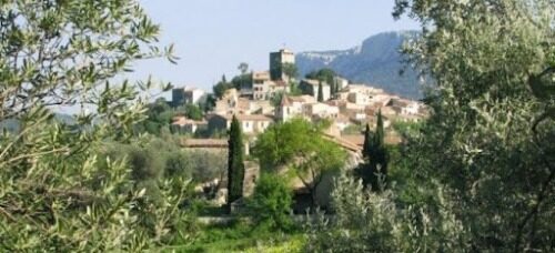Le-Revest-Village