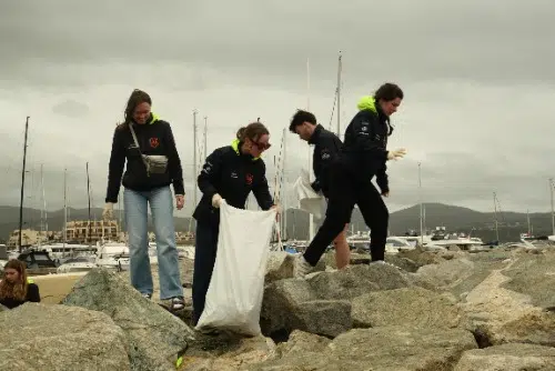 C63FB289-6FAF-46CD-82FB-AE7595E8D88A